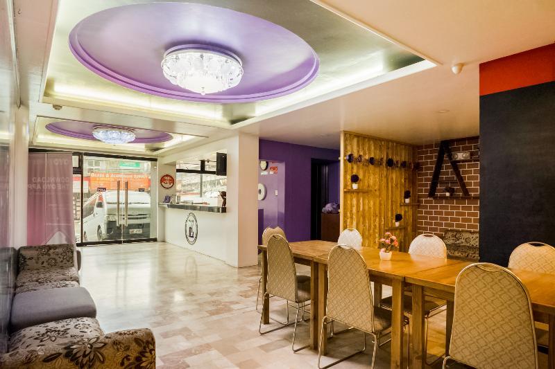 באגויו Oyo 175 Hotel Elegant מראה חיצוני תמונה